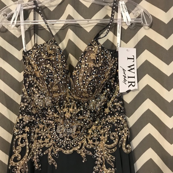 Prom dress ♡ - Picture 5 of 6